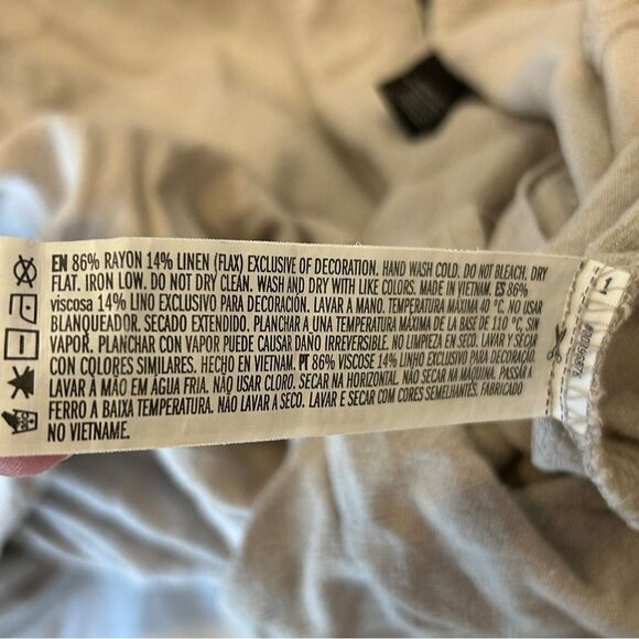 Forever 21 Women's Beige Sleeveless Button-Up Linen Jumpsuit Romper Size Small - Picture 7 of 13